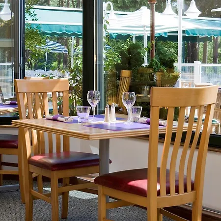 Novotel Rouen Sud Zenith Parc Expo מלון