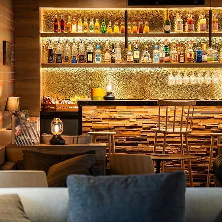 מלון Novotel Rouen Sud Zenith Parc Expo 4*
