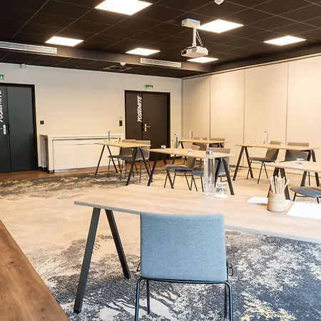 Novotel Rouen Sud Zenith Parc Expo מלון 4*