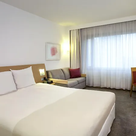Hotel Novotel Rouen Sud Zenith Parc Expo 4*