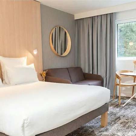Novotel Rouen Sud Zenith Parc Expo Hotel 4*