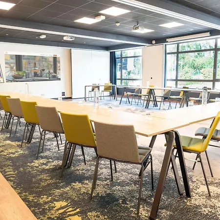 Hotel Novotel Rouen Sud Zenith Parc Expo 4*
