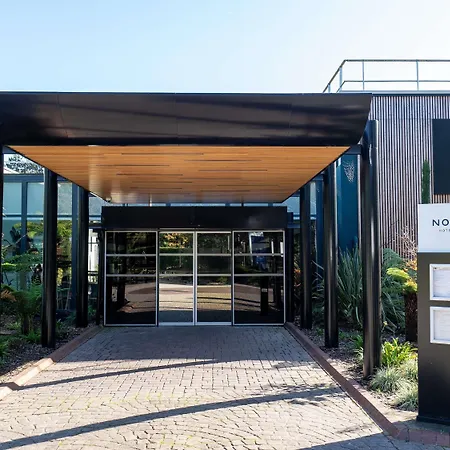 فندق Novotel Rouen Sud Zenith Parc Expo 4*