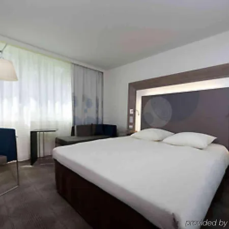 Novotel Rouen Sud Zenith Parc Expo 4* سا إتْيِنْ دو رو