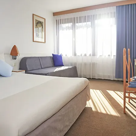 Novotel Rouen Sud Zenith Parc Expo מלון 4*