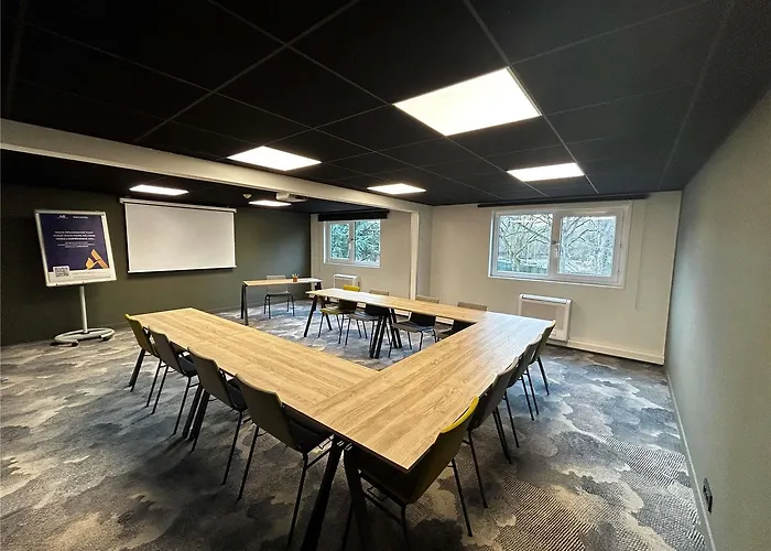 Otel Novotel Rouen Sud Zenith Parc Expo 4*